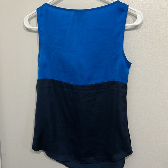 Ann Taylor sleeveless top - Picture 4 of 4